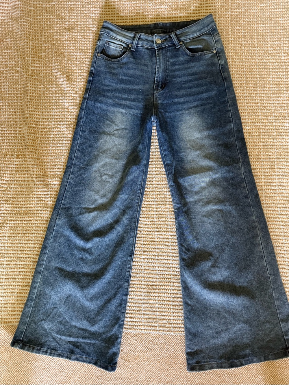 Wide Leg Flare Jeans in Dark Wash -